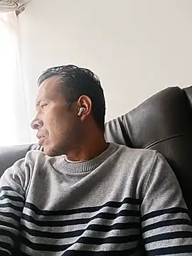Snapshot of cachorro0527 chatting on May 2026 02:45:02 PM cachorro0527 online show from May 2026 02:45:02 PM