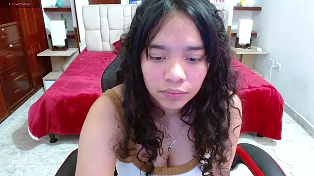 laureentt  online show from February 2025 06:32:02 AM