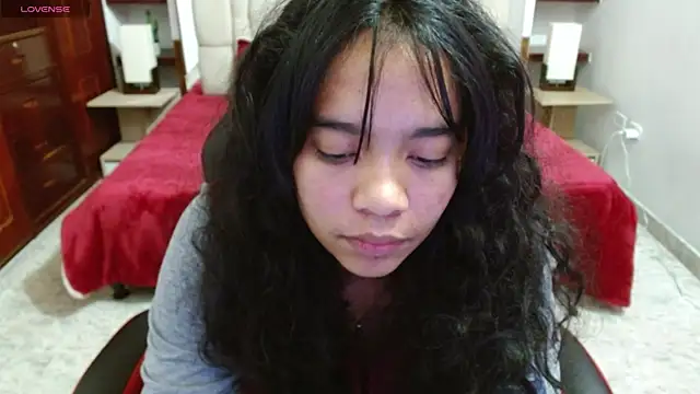 laureentt  online show from March 2025 07:05:02 AM