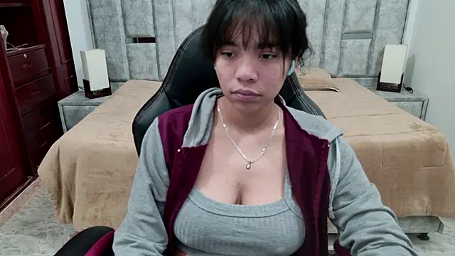 laureentt  online show from April 2026 03:17:02 AM