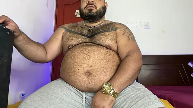 Latino bigcock online show from October 2025 06:16:02 AM