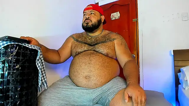 Latino bigcock online show from December 2025 04:51:01 AM