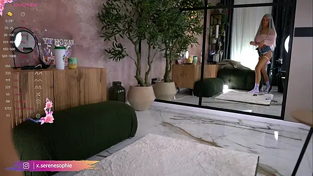 Serene Sophiex online show from September 2025 08:25:02 PM