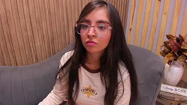 Eva Macalliter online show from February 2025 03:08:02 AM