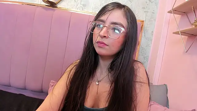 Eva Macalliter online show from September 2025 02:17:01 PM