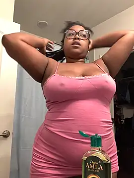 Snapshot of SweetHoneyBunz chatting on July 2026 04:34:02 PM SweetHoneyBunz online show from July 2026 04:34:02 PM
