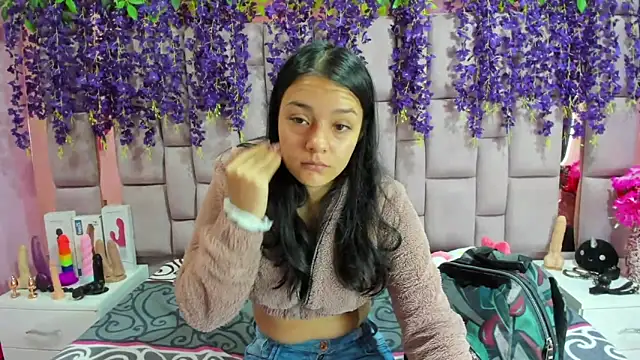 Bich Anal  online show from January 2025 01:24:01 PM