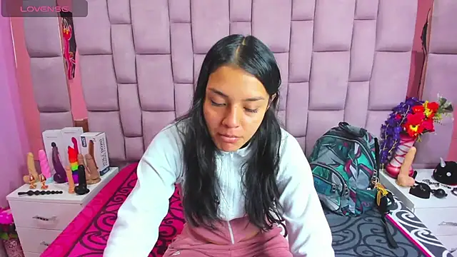 Bich Anal  online show from March 2025 01:18:01 PM