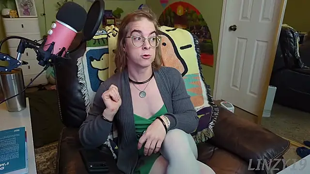 Linzy 19 online show from March 2025 05:56:01 PM