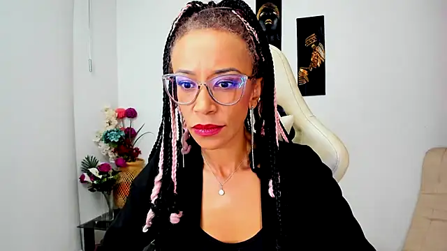 ScarlettMalbec online show from March 2025 12:00:02 AM