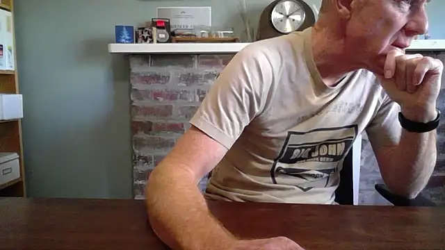 jiggy77777 online show from February 2025 11:41:02 PM