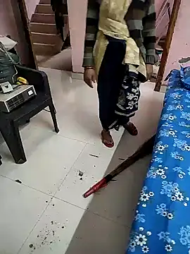 COUPLLE VILLAGE online show from January 2025 03:43:01 AM