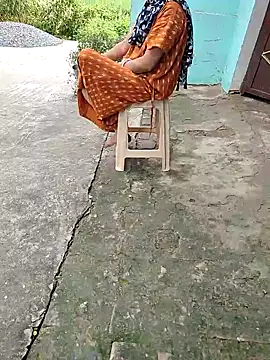 COUPLLE VILLAGE online show from October 2025 02:42:02 AM