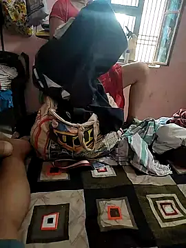 COUPLLE VILLAGE online show from April 2026 01:43:01 AM