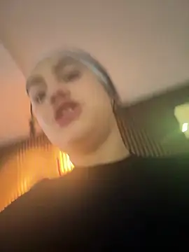 emily roberts1 online show from December 2024 12:35:01 PM