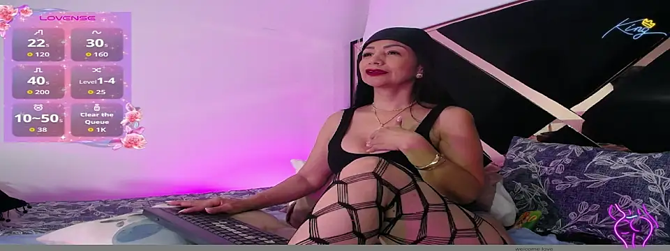 EVA45LOVES online show from February 2026 11:15:01 AM