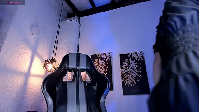 Alizon 1 online show from September 2025 07:52:01 PM