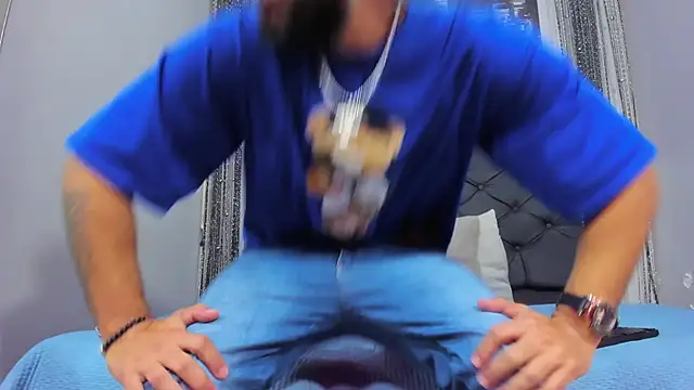 Thiagogomez online show from December 2024 12:25:02 PM