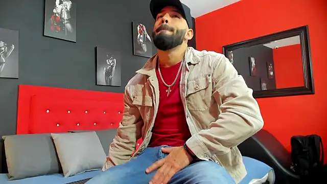 Thiagogomez online show from September 2025 12:29:01 PM