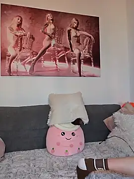 LessiaMia online show from January 2025 03:02:01 PM