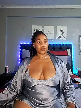 Toya P online show from November 2025 07:36:03 PM