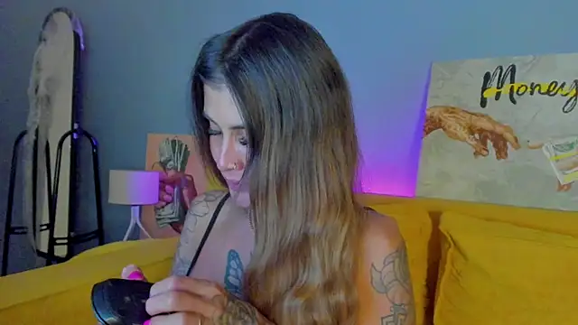 Patricia Cox online show from October 2025 08:10:01 PM