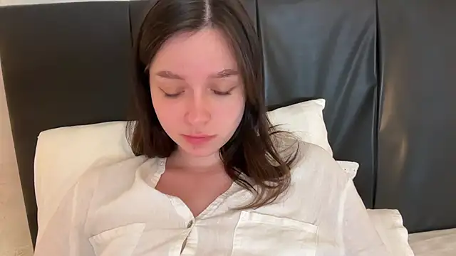 Snapshot of _liatris_ chatting on March 2025 04:30:01 PM liatris online show from March 2025 04:30:01 PM