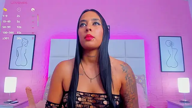 Snapshot of charlotte_kisss chatting on July 2026 05:12:02 PM charlotte kisss online show from July 2026 05:12:02 PM