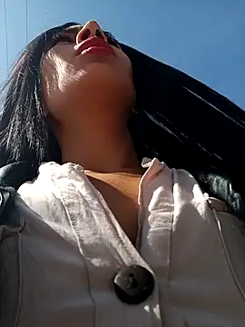 Astrid-- online show from January 2025 03:04:02 PM