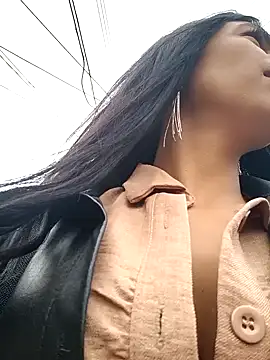 Astrid-- online show from February 2025 02:58:02 PM