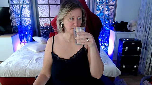 MarleneBloem online show from January 2025 10:43:01 AM