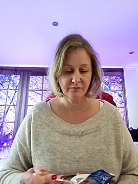 MarleneBloem online show from January 2025 02:00:01 PM