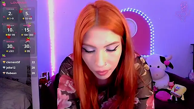 Snapshot of ValentinaMiller_ chatting on January 2025 10:01:02 PM ValentinaMiller online show from January 2025 10:01:02 PM