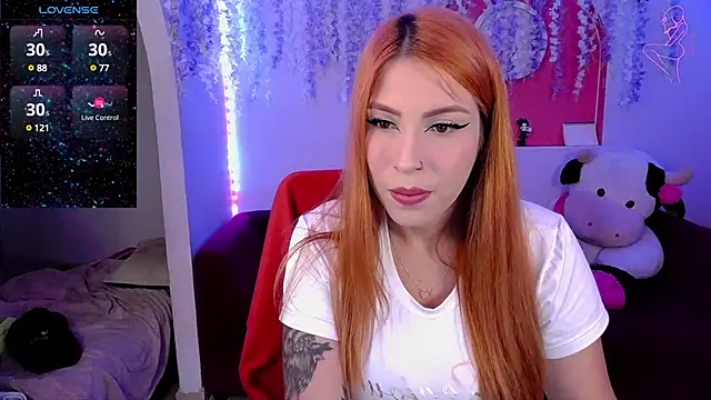 Snapshot of ValentinaMiller_ chatting on February 2025 09:52:01 PM ValentinaMiller online show from February 2025 09:52:01 PM