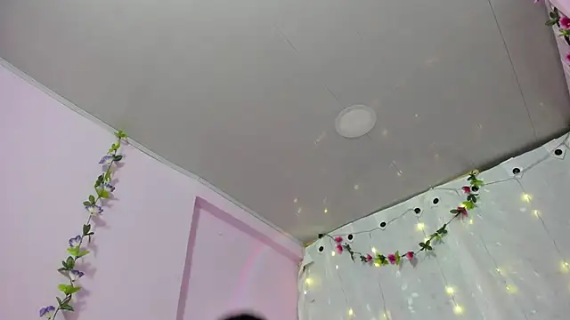 Samanta roberts1 online show from February 2025 11:50:01 AM