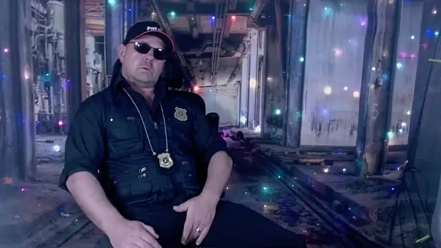 Snapshot of ManlyPrisonGuy chatting on November 2025 01:33:02 PM ManlyPrisonGuy online show from November 2025 01:33:02 PM