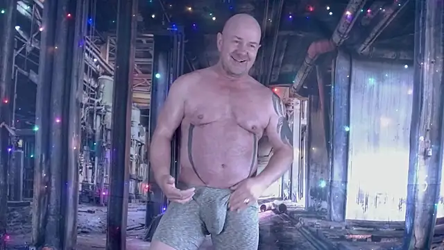 Snapshot of ManlyPrisonGuy chatting on November 2025 01:25:02 PM ManlyPrisonGuy online show from November 2025 01:25:02 PM