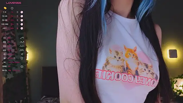 TristaRoht online show from March 2025 05:18:02 PM