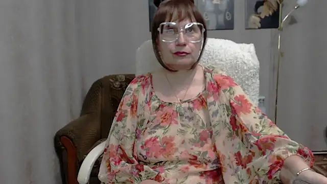 Snapshot of koroleva70 chatting on March 2025 07:26:02 PM koroleva70 online show from March 2025 07:26:02 PM