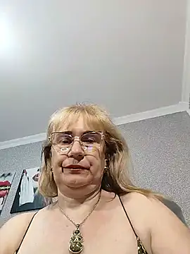 Snapshot of koroleva70 chatting on June 2026 10:27:01 AM koroleva70 online show from June 2026 10:27:01 AM
