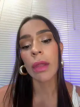 Mau White online show from March 2025 12:42:01 AM