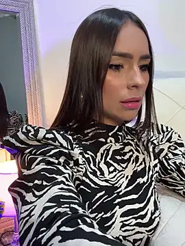 Mau White online show from March 2025 11:34:02 PM