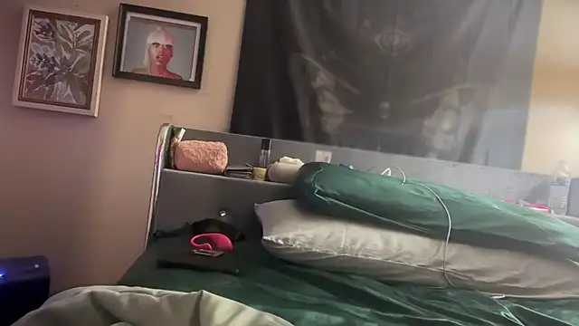 Yagurl  west online show from February 2025 03:16:02 AM