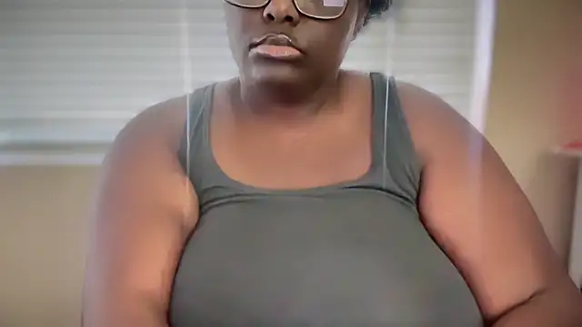 Yagurl  west online show from February 2025 12:06:01 AM