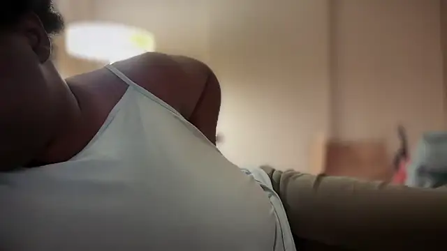 Yagurl  west online show from February 2025 10:58:01 PM