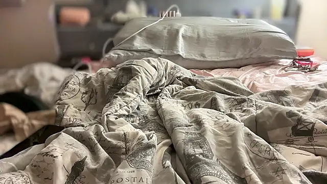 Yagurl  west online show from February 2025 06:13:02 PM