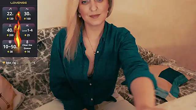 ElysonLang online show from January 2025 06:47:01 PM