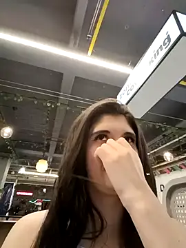 ambar-adaams online show from December 2024 09:06:01 PM