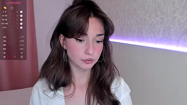 Snapshot of XYour_CharmX chatting on September 2025 01:32:01 PM XYour CharmX online show from September 2025 01:32:01 PM