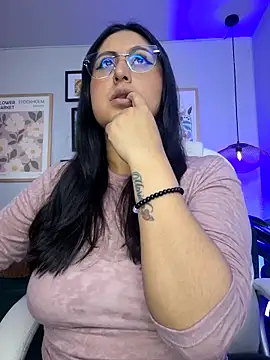 Snapshot of Amber_gold_ chatting on February 2025 12:57:02 PM Amber gold online show from February 2025 12:57:02 PM